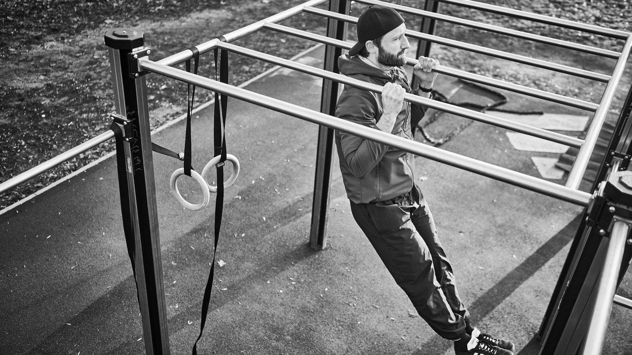 Unser Personal Trainer: Der etwas leichtere Klimmzug