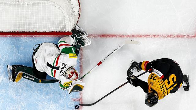 Bild: Eishockey-Weltmeisterschaft: Deutsche Eishockey-Nationalmannschaft gewinnt gegen Ungarn