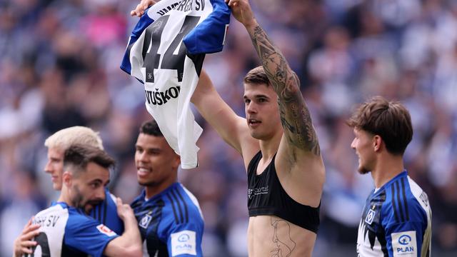 Bundesliga, 33. Spieltag – Sonntag: HSV schlägt Freiburg im Heimspiel