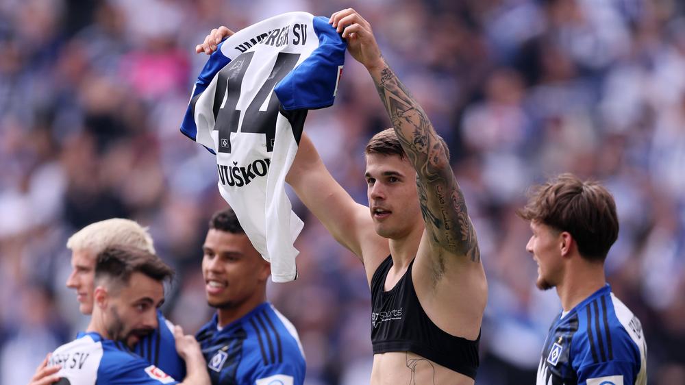 Bundesliga, 33. Spieltag – Sonntag: Luka Vušković schoss eines der drei Tore im Heimspielsieg des Hamburger SV.