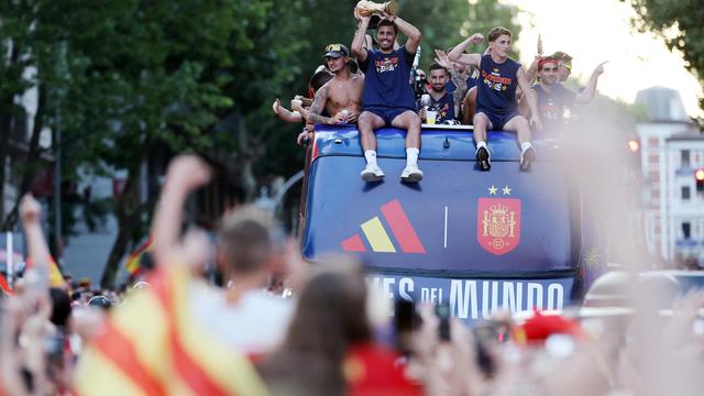 Fußball-WM: Mehr als eine Million Fans feiern spanische Weltmeister in Madrid