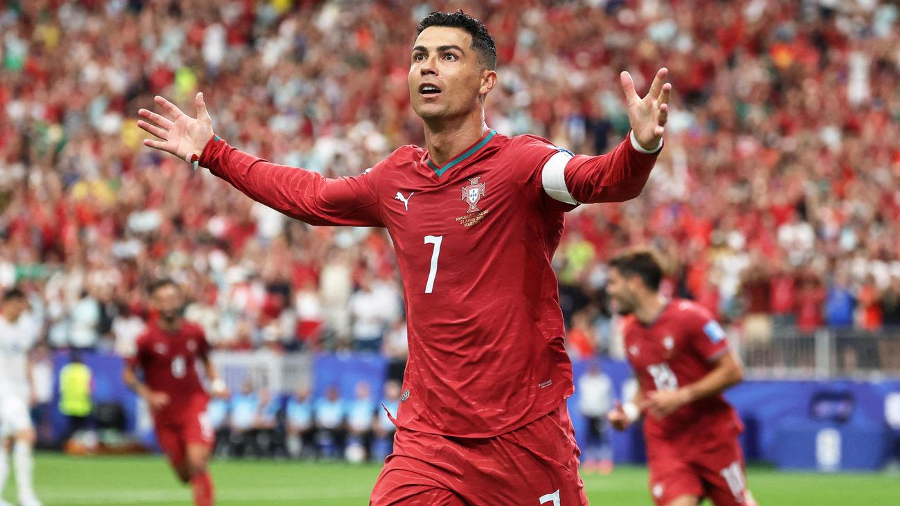 Cristiano Ronaldo: Ronaldo trifft und stellt WM-Rekord auf
