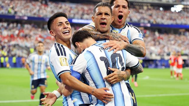 Fußball-WM, Gruppe J: Argentinien steht nach Sieg gegen Österreich in der K.o.-Runde