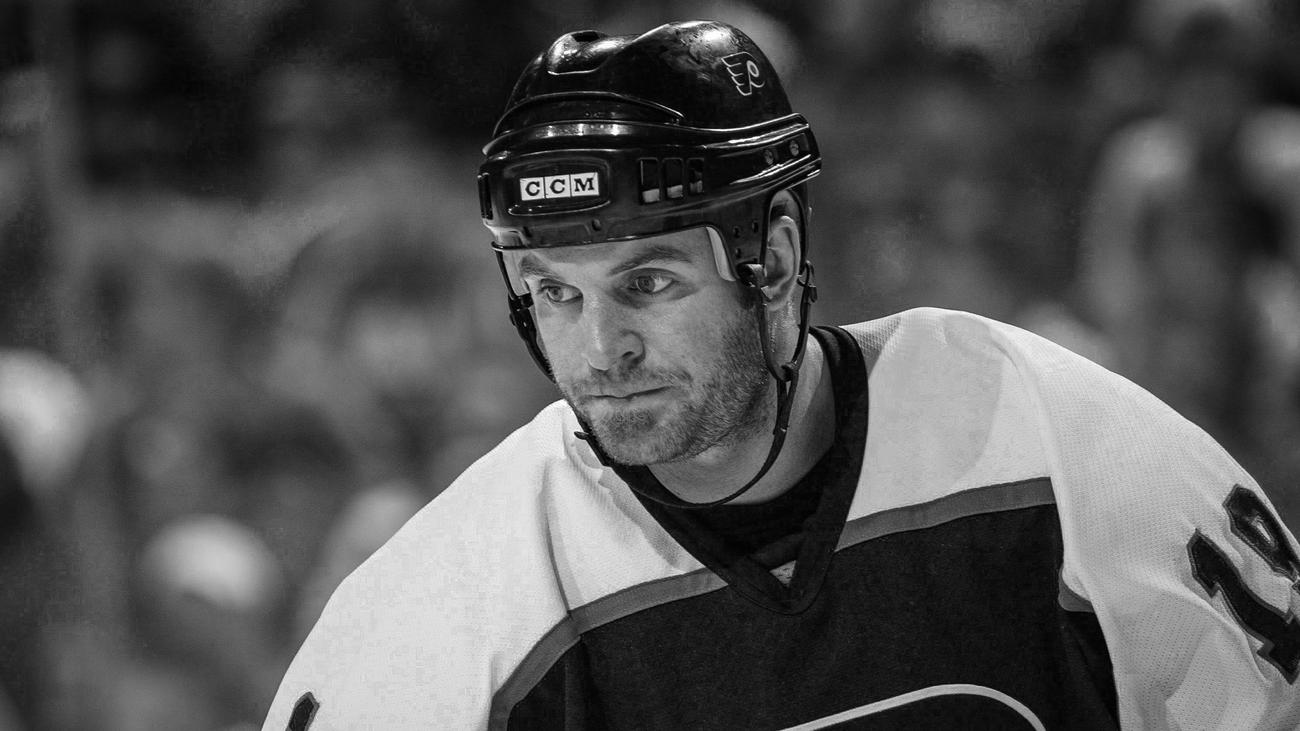 Kyle Calder: Former ice hockey world champion Kyle Calder has died