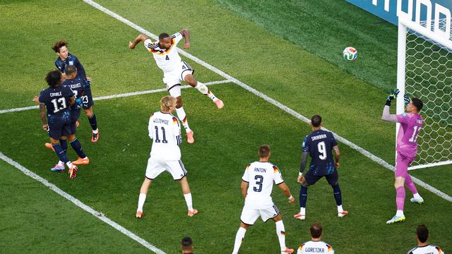 VAR-Entscheidung: War es ein Foul oder nicht?