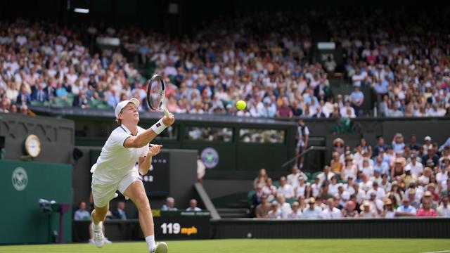Wimbledon: Sinner und Djokovic entscheiden Auftaktspiele in Wimbledon für sich