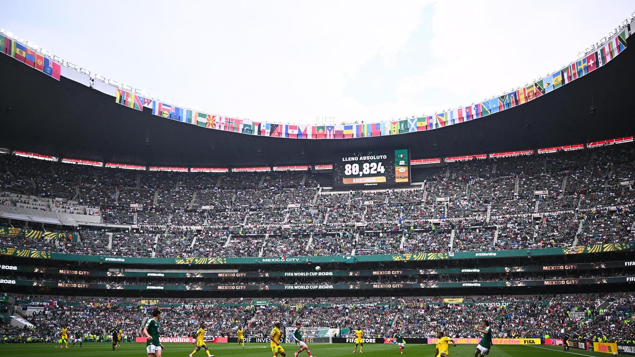Pressestimmen zum Auftakt der Fußball-WM: »Der heimliche Star war das Stadion«