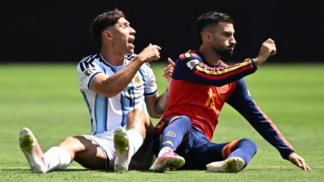 Bild: Spanien gegen Argentinien: Das Abtasten hat nicht lange gedauert