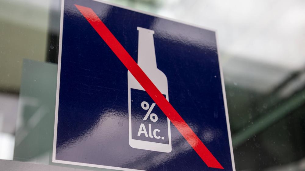Alkoholverbot Bahnhöfe Deutsche Bahn Fußball Bundesliga