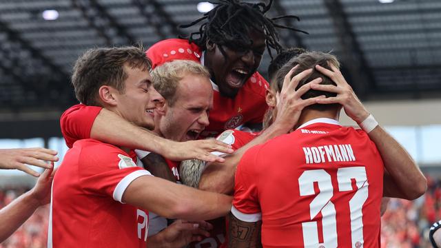 DFB-Pokal, 1. Runde: Rot-Weiss Essen wirft St. Pauli raus, Freiburg besiegt Düsseldorf