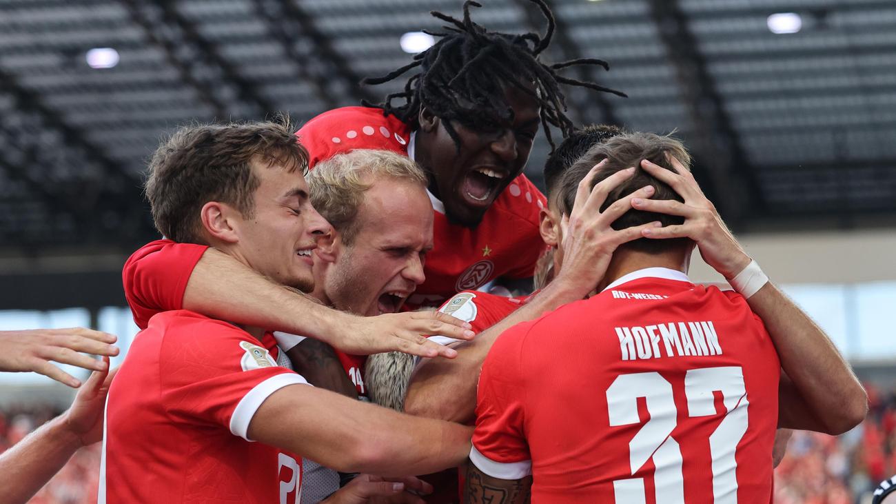 Rot-Weiss Essen schaltet FC St. Pauli mit 2:0 aus dem DFB-Pokal