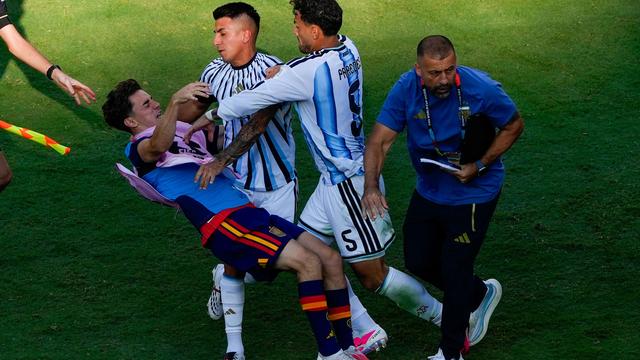 Fifa-Sanktionen: Leandro Paredes für Ausraster in WM-Finale zehn Spiele gesperrt