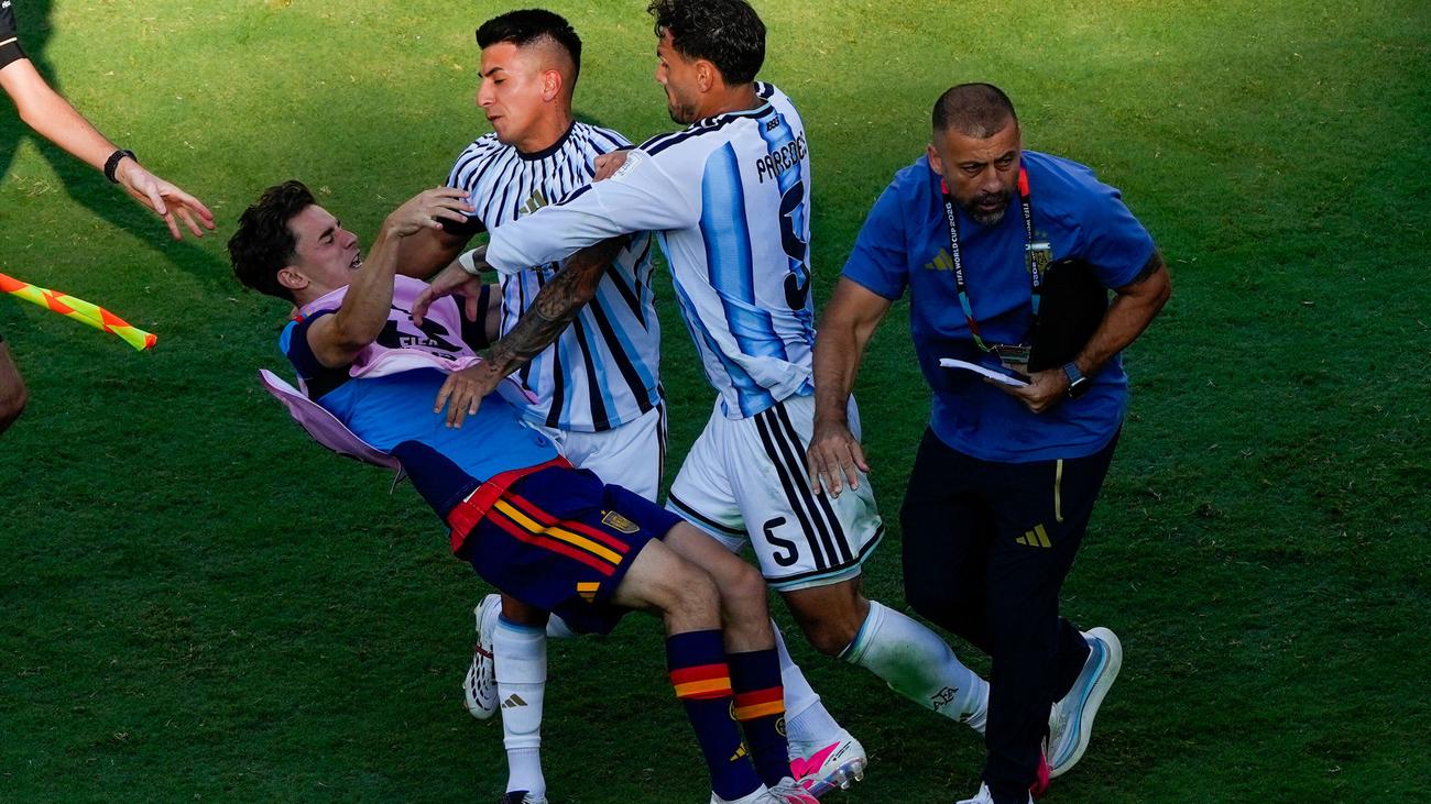 FIFA Suspends Argentina's Leandro Paredes for 10 Matches After World Cup Final Brawl with Gavi