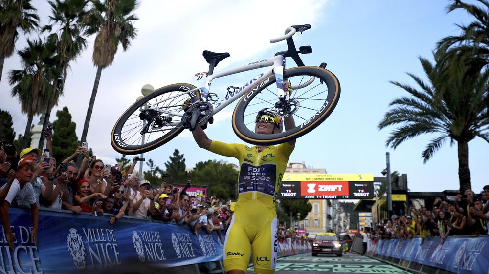Tour de France Femmes Demi Vollering Antonia Niedermaier Gelbes Trikot