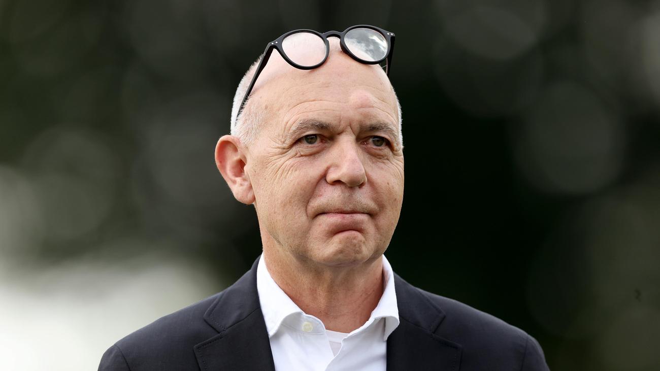 DFB President Bernd Neuendorf Calls for End of "System Infantino" and FIFA Leadership