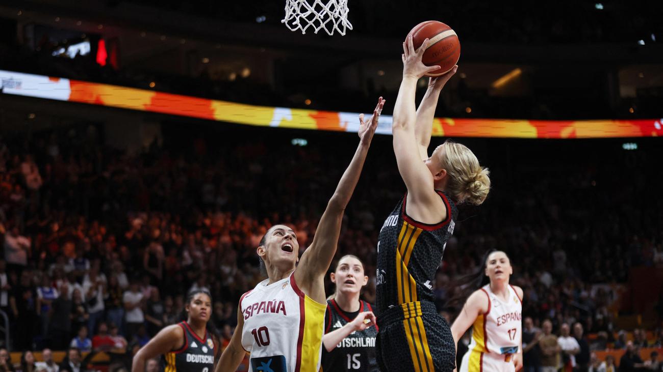 Basketball-WM: Deutsche Basketballerinnen verlieren Spiel um Platz drei bei Heim-WM