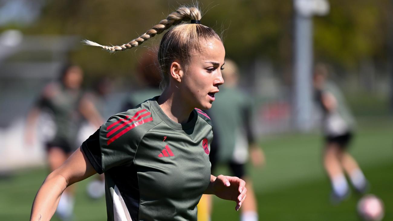 Giulia Gwinn Suffers Ligament Tear in Left Ankle
