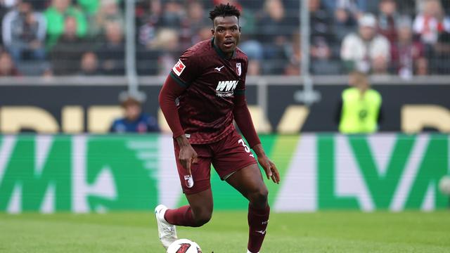 Juma Bah: FC Augsburg verurteilt Rassismus und Drohungen gegen Juma Bah