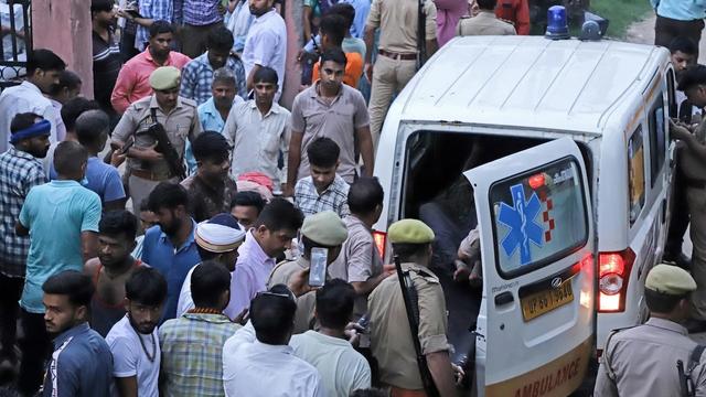 Religiöse Veranstaltung : Mehr als 100 Tote bei Massenpanik in Indien