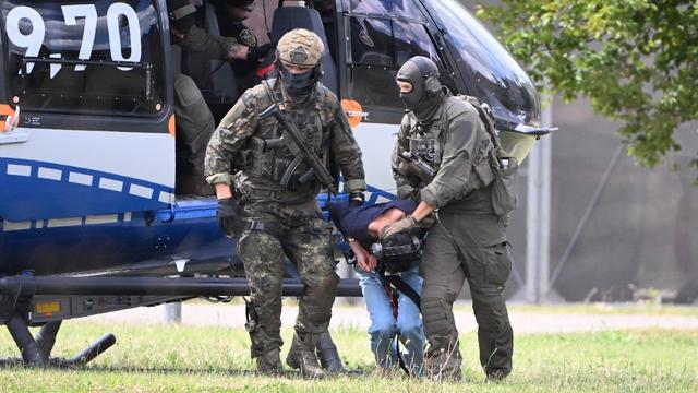 Messerangriff in Solingen: Mutmaßlicher Täter von Solingen in Karlsruhe eingetroffen