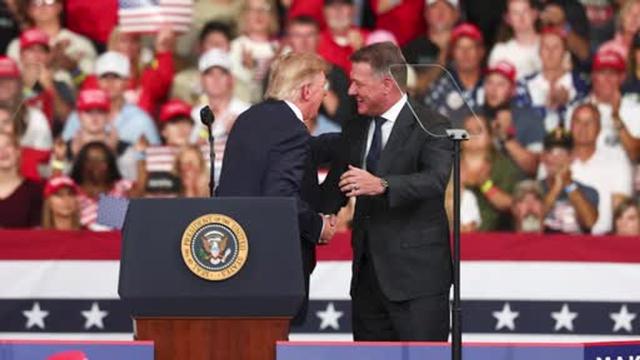 Audi-Chef nach Auftritt mit Trump in der Kritik