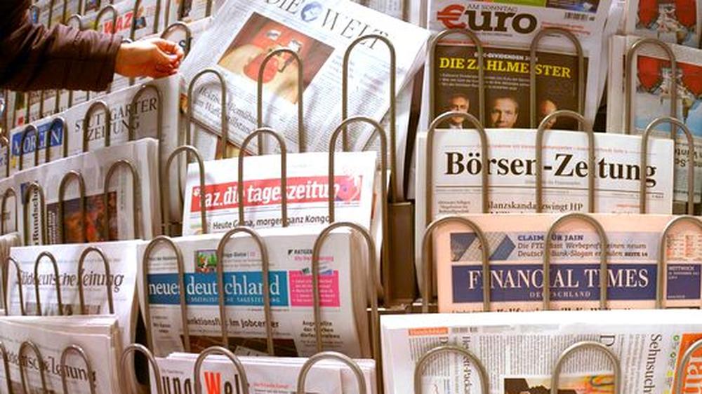 Zukunft der Zeitung: Tageszeitungen in einem Kiosk in Berlin