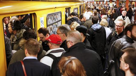 Deutsche Bahn Bahnstreik Trifft Millionen Berufspendler Zeit Online