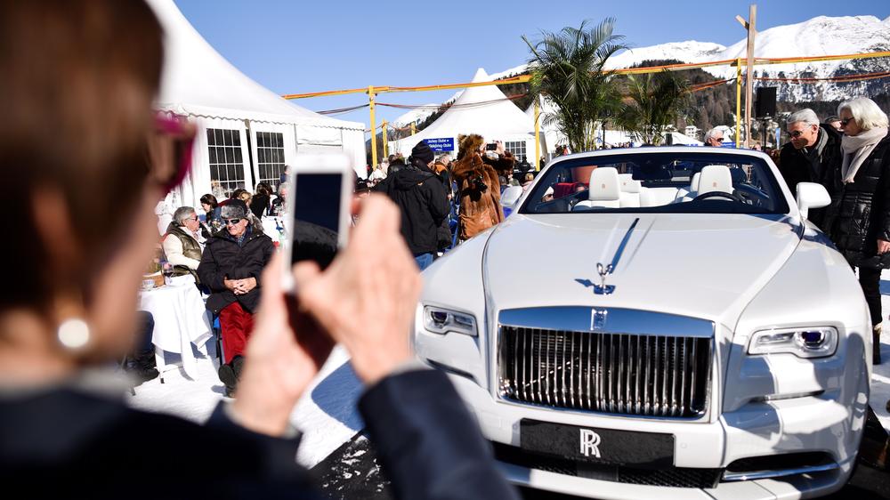 Paradise Papers: Rolls-Royce-Bewunderer im schweizerischen St. Moritz 