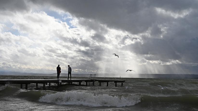 Wirtschaftswachstum: Für 2019 erwarten die Kieler Forscher ein Wachstum von einem Prozent. Das soll deutliche Auswirkungen auf die öffentlichen Haushalte haben.