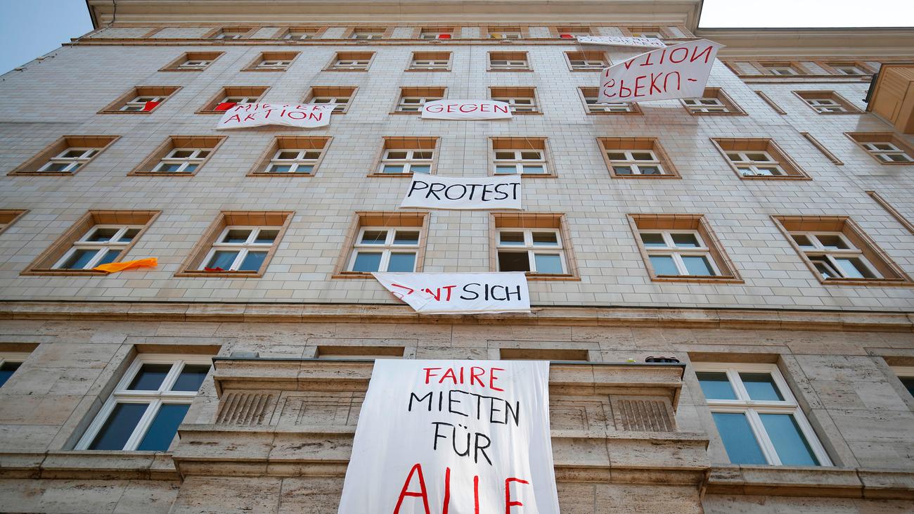 Wohnungsmarkt: Berlin Kauft 670 Wohnungen In Der Karl-Marx-Allee | ZEIT ...