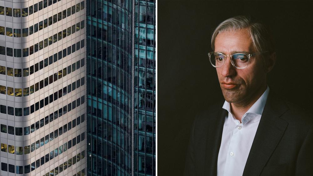 Cum-Ex-Prozess: Zeuge der Anklage: Vor einem Jahr trat er, hinter einer Maske verborgen, im Interview auf.