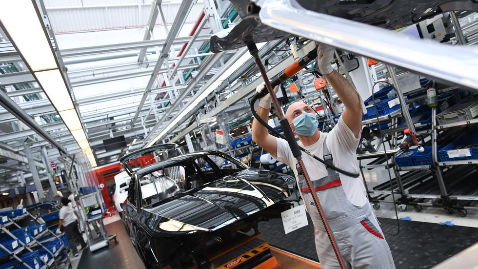 Autogipfel: Die Automobilbranche steht seit einigen Jahren unter hohem Veränderungsdruck. 