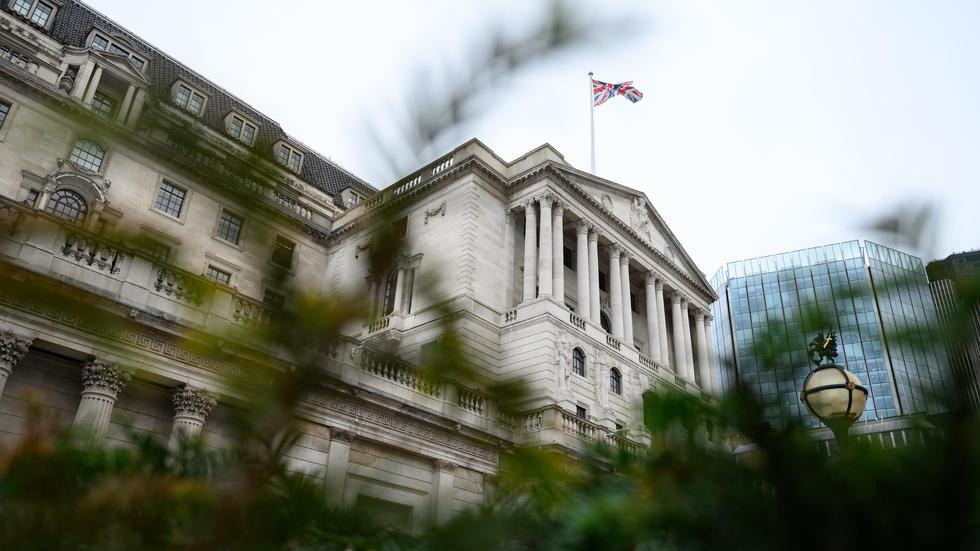 Inflation: Die Bank of England in London: Drei der neun Währungshüter hatten sich vergeblich einen noch größeren Schritt gewünscht.