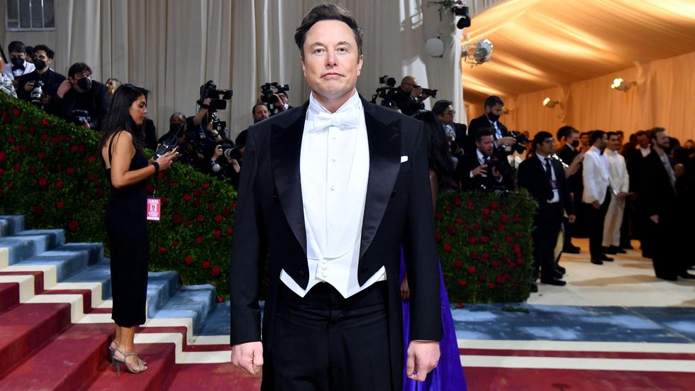 Twitter-Übernahme: Elon Musk bei der Met-Gala im Mai 2022