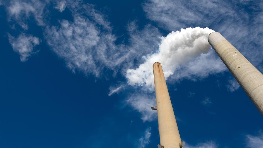 Emissionshandel: Mit CO₂-Zertifikaten können Unternehmen ihre Emissionen kompensieren.