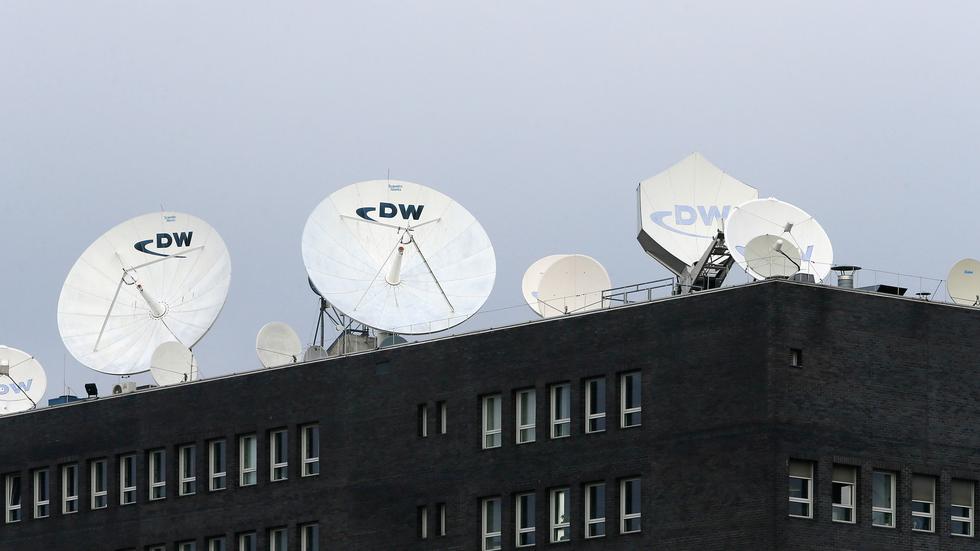 Fernsehen Deutsche Welle kündigt Einsparungen und Stellenabbau an