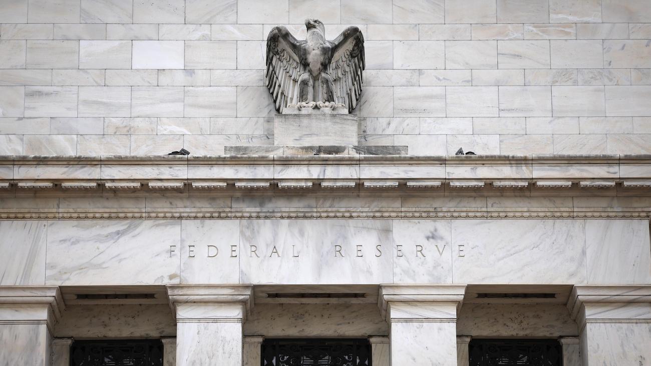 Réserve fédérale : la banque centrale américaine laisse son taux directeur inchangé