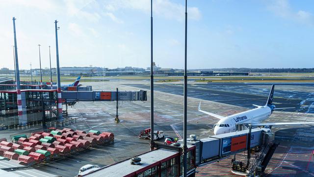 Warnstreik: Lufthansa-Passagiere sollen nicht zum Flughafen kommen