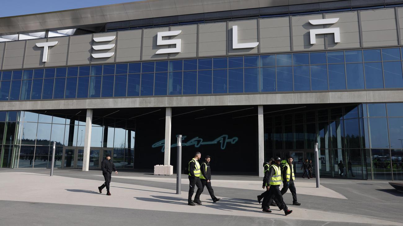 Élection du comité d’entreprise chez Tesla : IG Metall réclame une convention collective chez Tesla