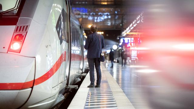 Tarifverhandlungen: DB macht EVG Angebot, Gewerkschaft lehnt es ab