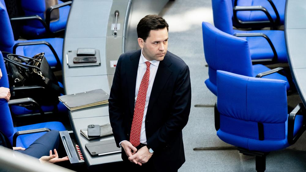 Rentenpaket: JU-Chef Johannes Winkel übt Kritik am aktuellen Rentenpaket.