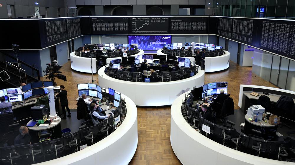 Börse: Der wichtigste deutsche Aktienindex geht mit einem Plus von 23 Prozent aus dem Jahr 2025.