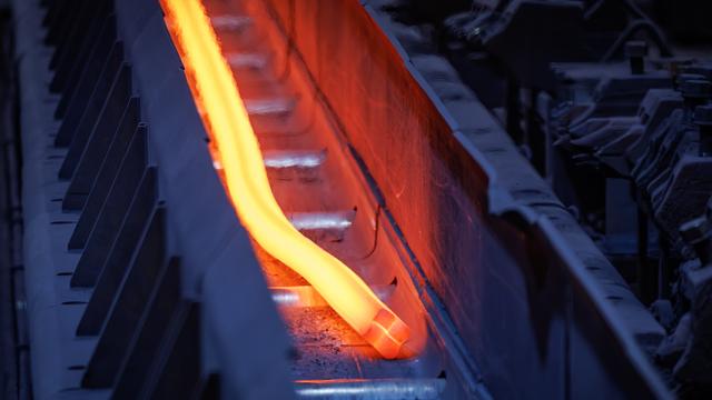 Wirtschaft: Deutsche Exporte schrumpfen – Produktion steigt