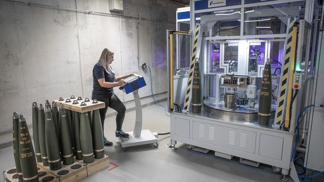 Rüstungsindustrie: Können Waffenhersteller die Krise am Arbeitsmarkt entschärfen?