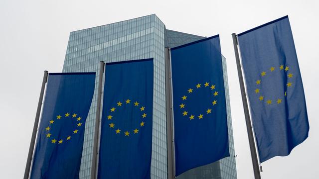 Europäische Zentralbank: EZB lässt Leitzins zum fünften Mal in Folge unverändert