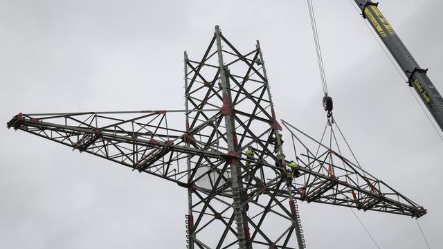 Energieversorgung: Bund steigt für 3,3 Milliarden Euro beim Stromnetzbetreiber TenneT ein