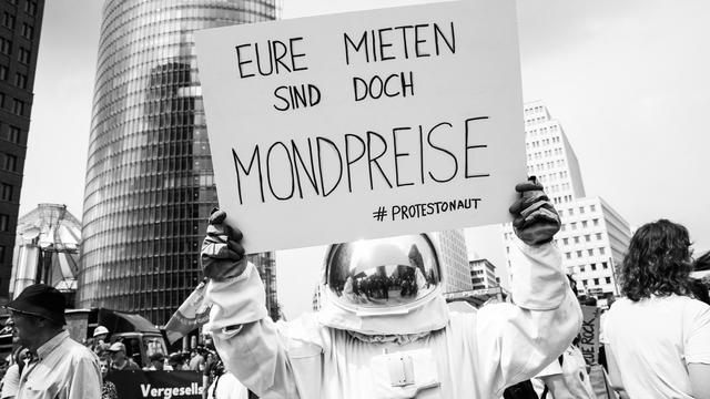 Wohnkosten: 25 Quadratmeter Souterrain: 700 Euro (kalt)