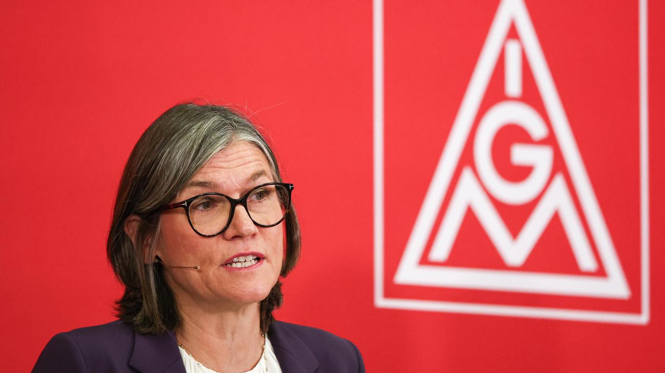 Streit um die Rentenpolitik: IG Metall droht mit Protesten