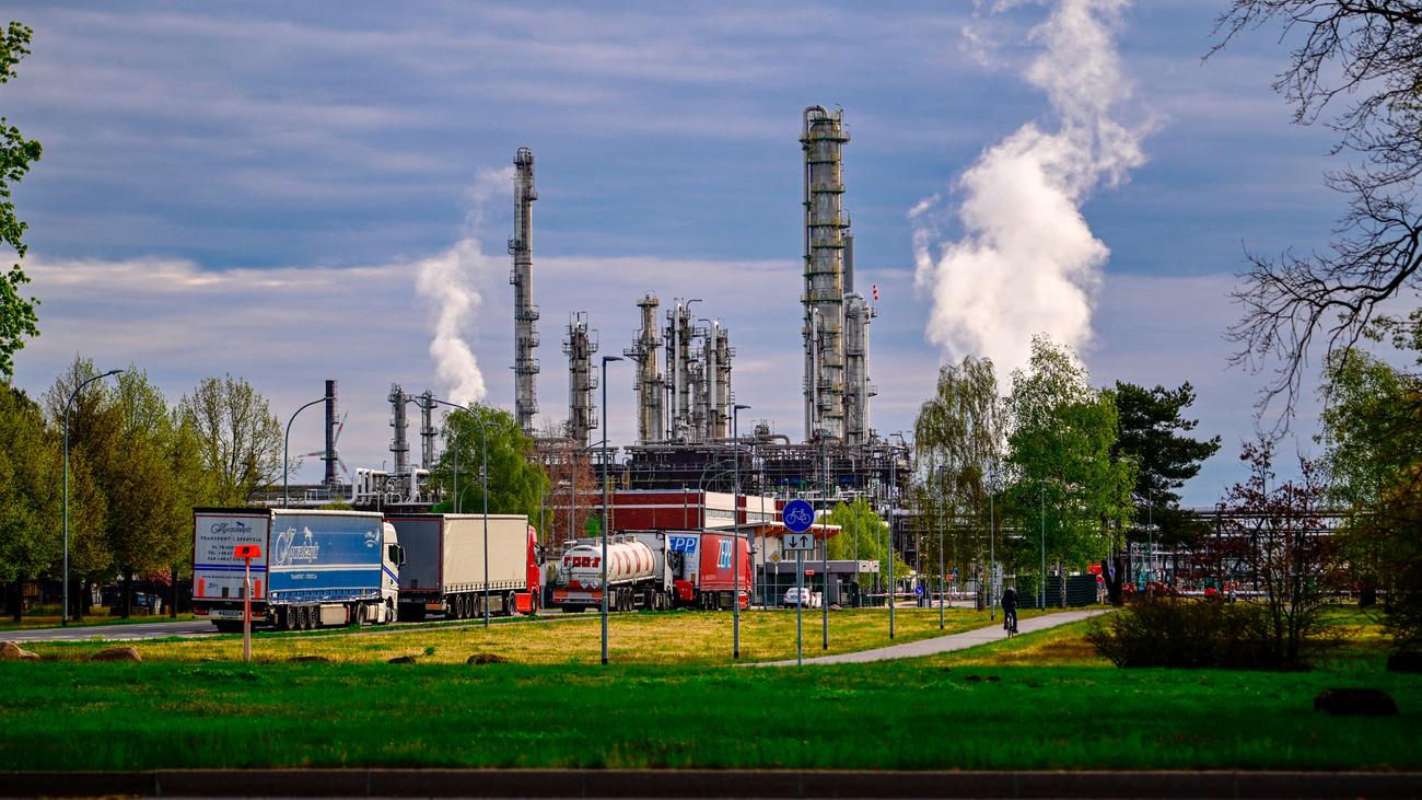 Cese del suministro de petróleo desde Kazajistán: se amplía la garantía de empleo para la refinería de Schwedt
