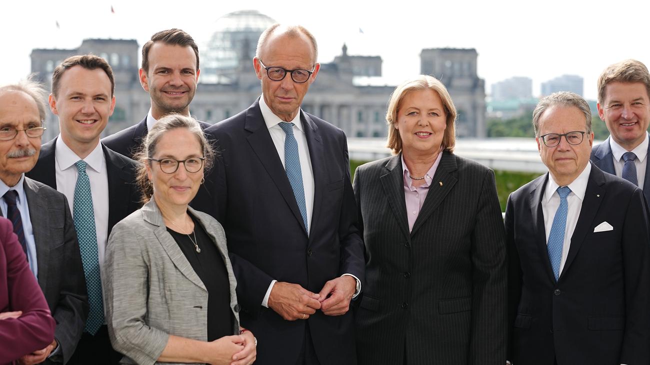 Koalition will Vorschläge der Rentenkommission vollständig umsetzen